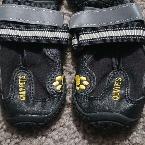 Dog Shoes Dog Boots & Paw Protectors Size 2: 1.9''x2.4''(W*L)  18-27lbs NWT - Picture 2 of 5